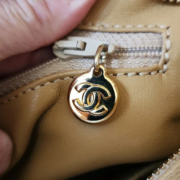 Chanel matelasse Reprint Totebag caviar leather caviar skin beige like new, 90s - Picture 8 of 10